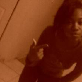 FOLLOW_ME_ON_TWITTER_neshareed5