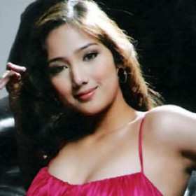 Donna_D_add_me_2_ur_wish_list