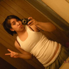 6Liz123647